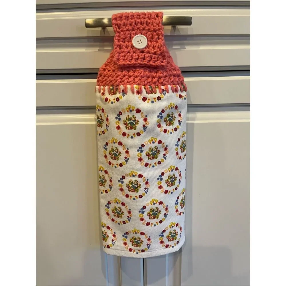 Crochet Top Kitchen Towel- Flowers pink topper